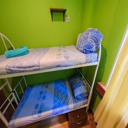 Yourhostel Svyatoshino Kiev Exterior foto